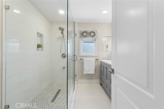 2160 S Hammatt, Anaheim CA: https://media.crmls.org/medias/a055d4b1-9ef5-4ed9-ba6f-9b61bb03521d.jpg