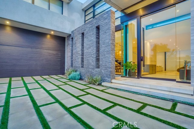 Detail Gallery Image 3 of 68 For 1188 Roberto Ln, Los Angeles,  CA 90077 - 5 Beds | 7 Baths