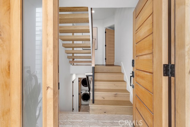Detail Gallery Image 7 of 36 For 129 Moonstone St, Manhattan Beach,  CA 90266 - 3 Beds | 4 Baths