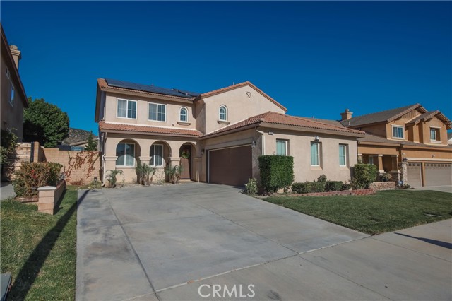 Detail Gallery Image 8 of 69 For 3999 Currant Ln, San Bernardino,  CA 92407 - 5 Beds | 3 Baths