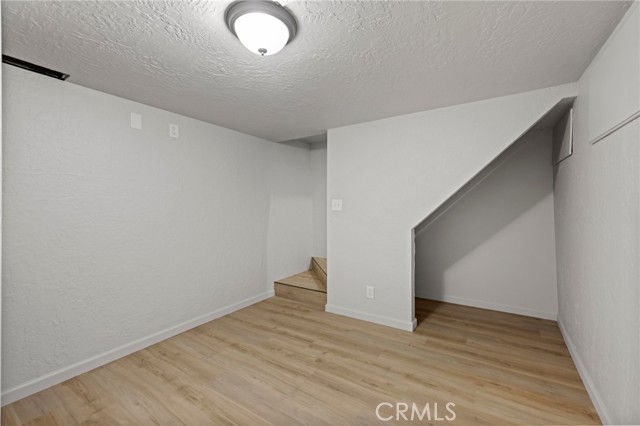 211 E Grangeville Boulevard, Hanford CA: https://media.crmls.org/medias/a05765da-73ad-40bd-86e1-c69795fe7039.jpg
