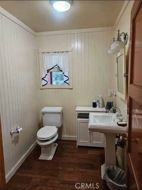 Detail Gallery Image 5 of 6 For 23110 Balsam Ln, Crestline,  CA 92325 - 1 Beds | 1 Baths