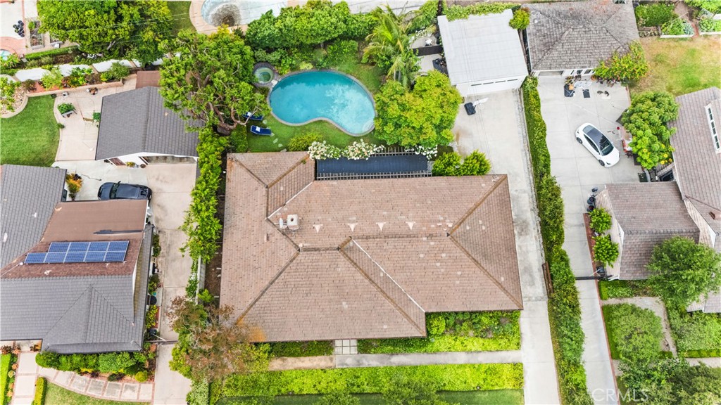 https://media.crmls.org/medias/a05816bb-cf71-4d51-9b41-d569b9eebf61.jpg?preset=X-Large