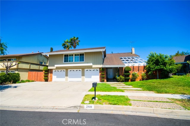 2108 Via Caliente, Fullerton CA: https://media.crmls.org/medias/a0582379-6b22-4549-a9eb-074a815fb76a.jpg