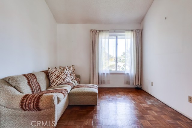 1702 Lark Tree Way, Hacienda Heights CA: https://media.crmls.org/medias/a0589339-06f0-4abb-beee-f3be0c24b033.jpg