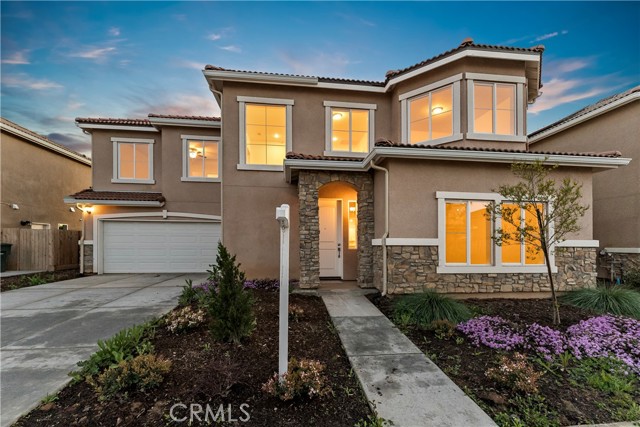 Detail Gallery Image 1 of 21 For 4441 W Langden, Fresno,  CA 93722 - 4 Beds | 3/1 Baths