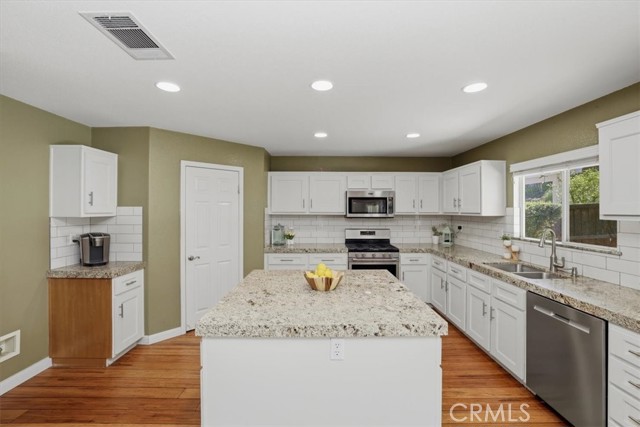 Detail Gallery Image 18 of 60 For 12375 Brianwood, Riverside,  CA 92503 - 4 Beds | 2/1 Baths