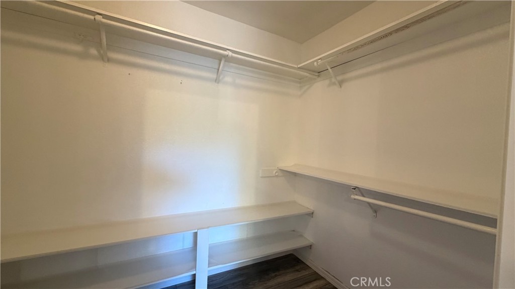 https://media.crmls.org/medias/a0597dcf-61e5-43c1-976d-6f32708fb2c7.jpg?preset=X-Large