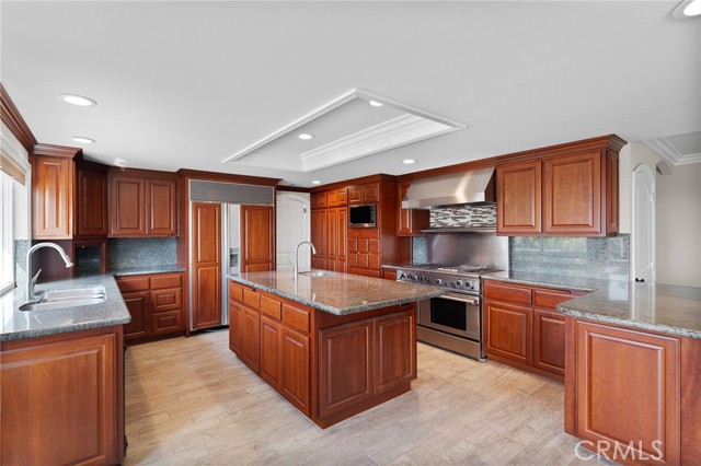 Detail Gallery Image 10 of 46 For 31144 5th Ave, Redlands,  CA 92374 - 4 Beds | 4/1 Baths