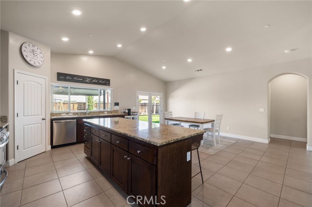 Detail Gallery Image 20 of 44 For 9500 Laurelwood Ct, Shafter,  CA 93263 - 4 Beds | 2 Baths