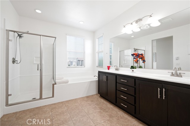 Detail Gallery Image 22 of 37 For 2890 S via Belamaria, Ontario,  CA 91762 - 4 Beds | 2/1 Baths