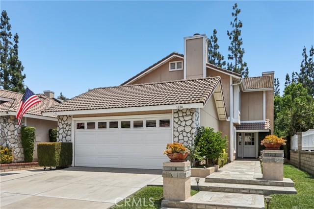 Detail Gallery Image 3 of 66 For 1124 N Holt Dr, Placentia,  CA 92870 - 4 Beds | 2/1 Baths