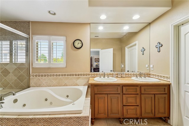 2748 Texas Avenue, Simi Valley CA: https://media.crmls.org/medias/a05bf2f6-dfc8-4258-a7c0-a3873a2a906e.jpg