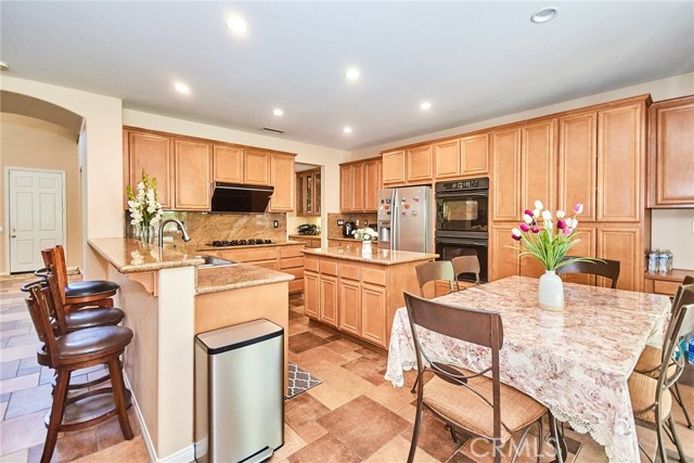 Detail Gallery Image 15 of 29 For 12430 Split Rein Dr, Rancho Cucamonga,  CA 91739 - 4 Beds | 2/1 Baths