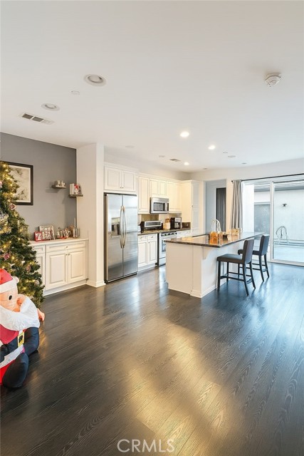 6550 Eucalyptus Avenue, Chino CA: https://media.crmls.org/medias/a05cae16-2cc0-4b45-8cba-43308f11863c.jpg