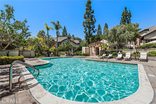 87 Montara Drive, Aliso Viejo CA: https://media.crmls.org/medias/a05d8d36-c925-4332-8bba-88bdb01505bb.jpg
