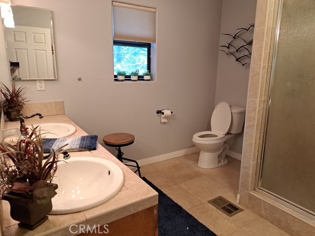 Detail Gallery Image 17 of 61 For 1613 Lassen Way, –,  CA 93222 - 4 Beds | 3 Baths