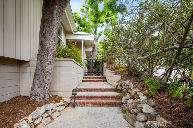 7301 Via Collado, Rancho Palos Verdes, California 90275, 3 Bedrooms Bedrooms, ,2 BathroomsBathrooms,Residential,Sold,Via Collado,PV22131164