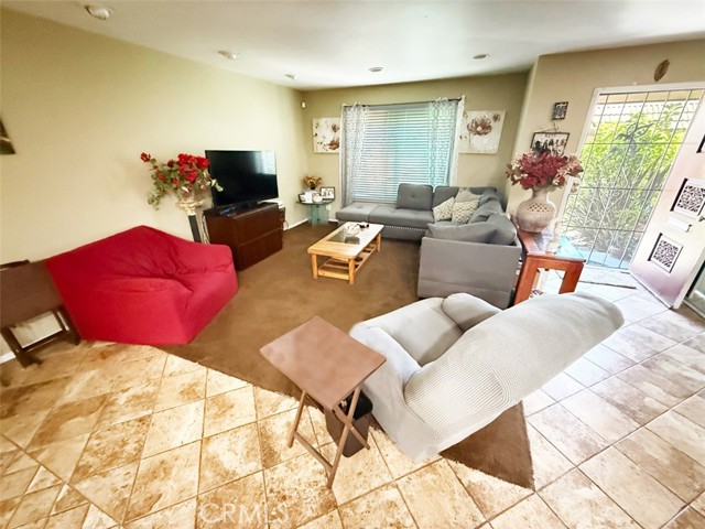 23356 Via San Miguel, Aliso Viejo CA: https://media.crmls.org/medias/a05e2b2a-0a21-49e3-afbb-0edf4c331b56.jpg