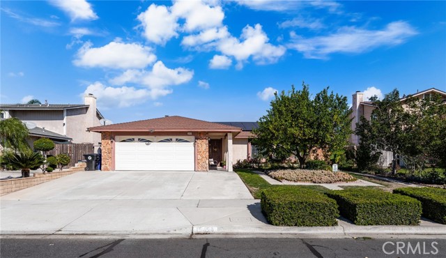 15454 Raymond, Fontana CA: https://media.crmls.org/medias/a05f5c87-e6bf-4ef8-a6f2-4c5f50fddb3f.jpg