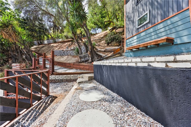 3135 Minnesota Street, Los Angeles CA: https://media.crmls.org/medias/a05f6642-7b92-47ac-a7bf-bdafaadcaeba.jpg