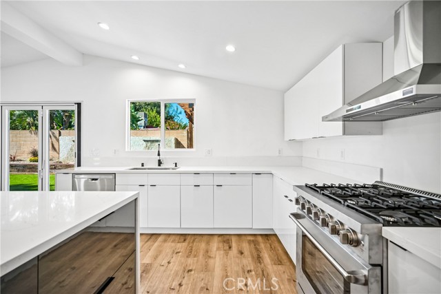 7831 Capistrano photo 22
