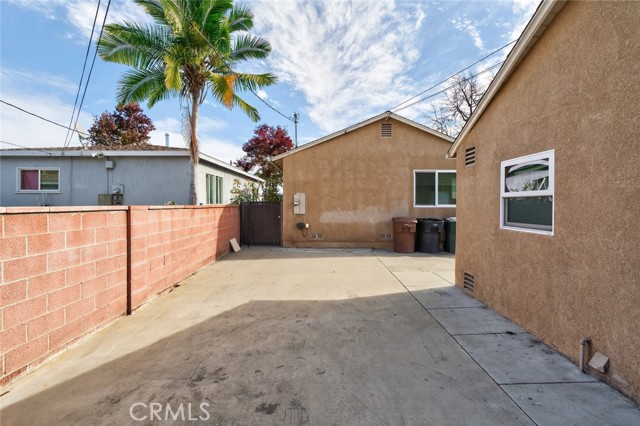 Detail Gallery Image 9 of 13 For 1129 N Briarwood St, Anaheim,  CA 92805 - 2 Beds | 1 Baths