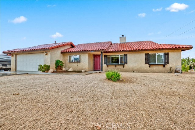 Detail Gallery Image 2 of 25 For 56888 Navajo Trl, Yucca Valley,  CA 92284 - 3 Beds | 2 Baths