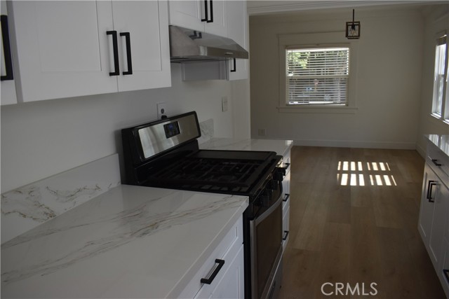 231 W Railway Street, San Dimas CA: https://media.crmls.org/medias/a060b291-f2df-42bb-b23d-bb304f49bd8e.jpg
