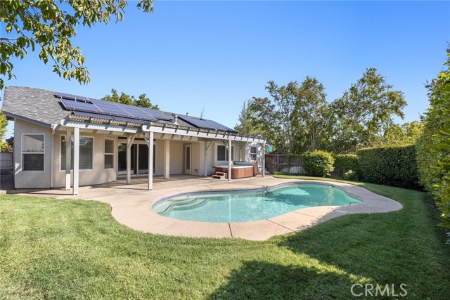 3049 Coach Lite Drive, Chico CA: https://media.crmls.org/medias/a0612eee-533b-4c57-b4c4-c523fc8d68ee.jpg