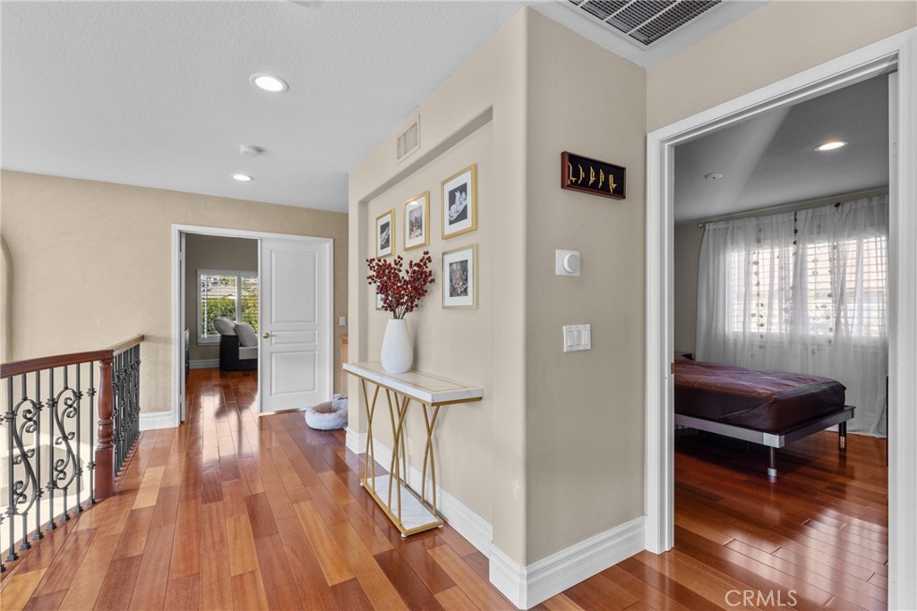 MLS #SR25257183 image #16