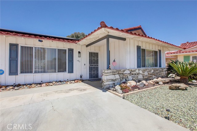 Detail Gallery Image 4 of 34 For 411 Palomar Dr, Hemet,  CA 92543 - 3 Beds | 2 Baths