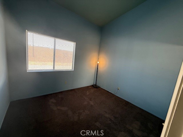 https://media.crmls.org/medias/a06173d1-6bd1-46a0-8cda-4e021a52f3e5.jpg?preset=X-Large