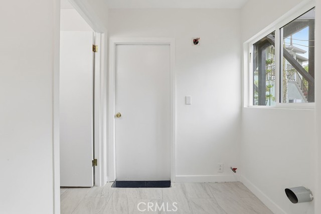 Detail Gallery Image 8 of 58 For 10714 Valley Spring Ln, North Hollywood,  CA 91602 - – Beds | – Baths