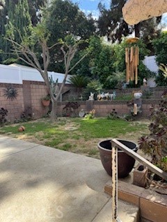 Detail Gallery Image 9 of 10 For 247 Ellingbrook Dr, Montebello,  CA 90640 - 4 Beds | 3 Baths