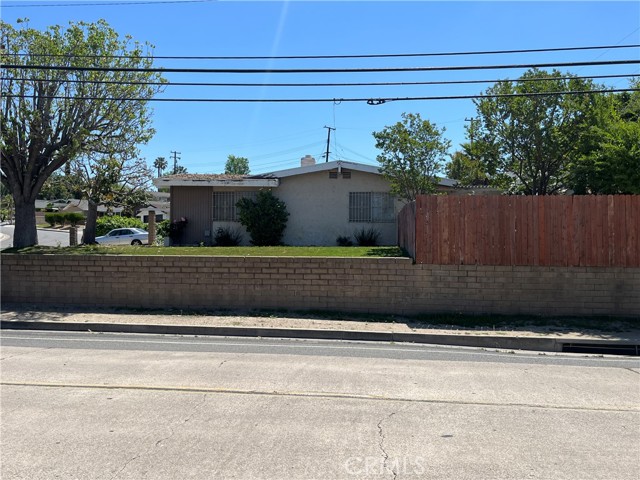 1308 E Sunview Drive, Orange CA: https://media.crmls.org/medias/a063081c-d287-4f28-8c1d-c168059bc00b.jpg