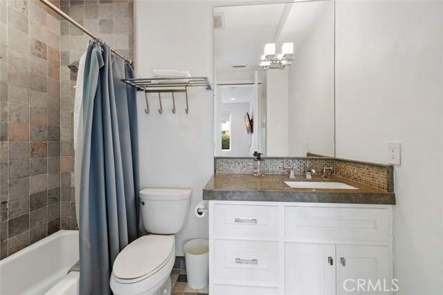 Detail Gallery Image 21 of 42 For 417 B Poinsettia Ave, Corona Del Mar,  CA 92625 - 2 Beds | 2/1 Baths