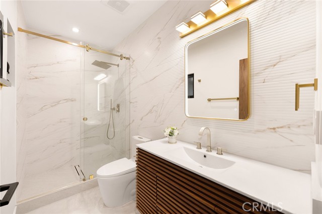 Image 54 of 75 For 775 Linda Vista