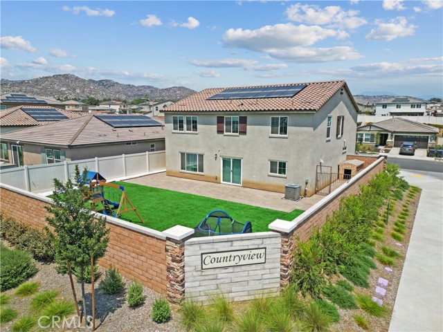 Detail Gallery Image 5 of 44 For 25467 Sedona Ln, Homeland,  CA 92548 - 5 Beds | 2/1 Baths