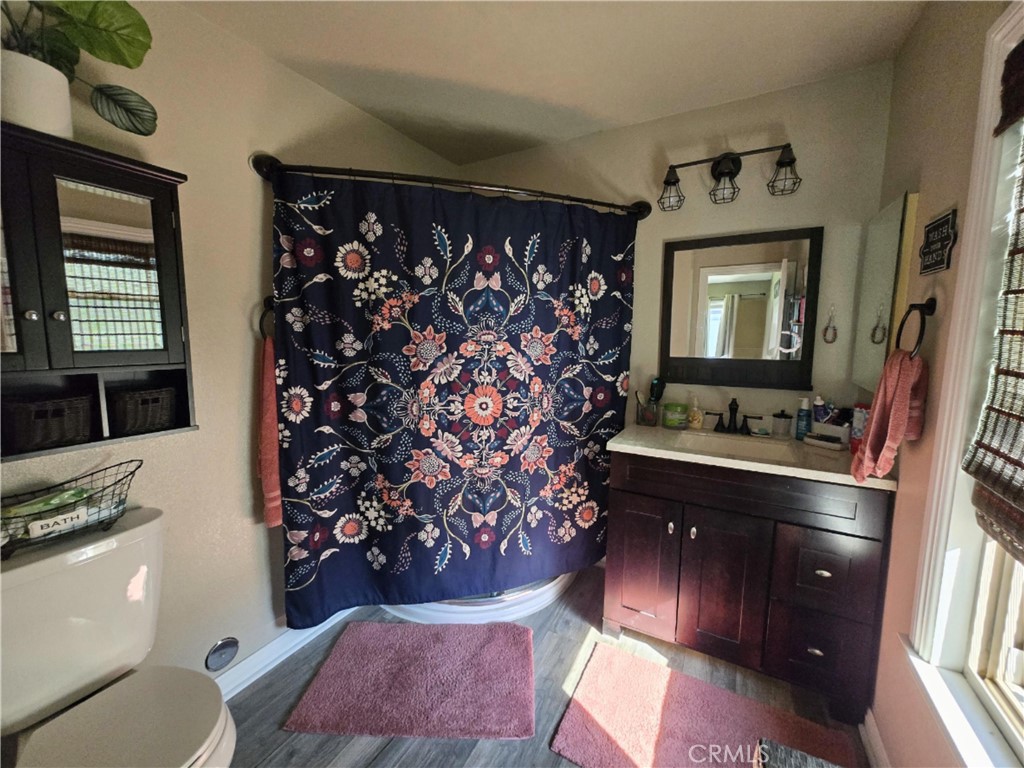 https://media.crmls.org/medias/a063f3d0-49c0-4107-b28b-1f0df86bcf9f.jpg?preset=X-Large