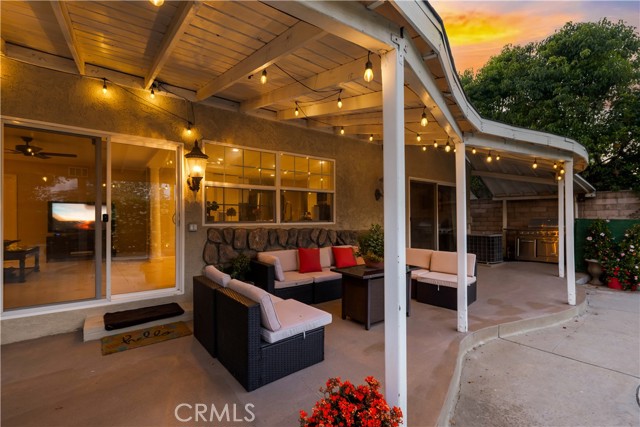 Detail Gallery Image 28 of 40 For 7936 Laramie Ave, Winnetka,  CA 91306 - 4 Beds | 2 Baths
