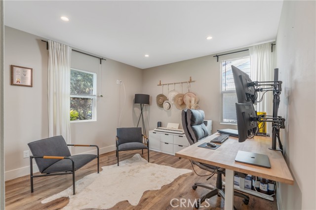 Detail Gallery Image 16 of 24 For 8034 Airlane Ave, Los Angeles,  CA 90045 - 4 Beds | 3 Baths