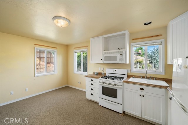 Detail Gallery Image 43 of 56 For 6001 Joan Pl, San Luis Obispo,  CA 93401 - 5 Beds | 4/1 Baths