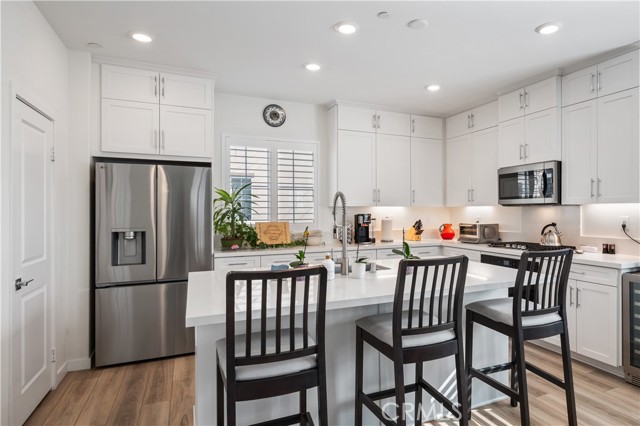 Detail Gallery Image 9 of 26 For 22321 Spanish Oak Ct, Torrance,  CA 90502 - 3 Beds | 2/2 Baths