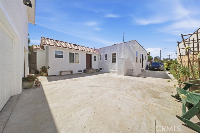 Detail Gallery Image 20 of 40 For 1572 S Ridgeley, Los Angeles,  CA 90019 - 4 Beds | 3 Baths