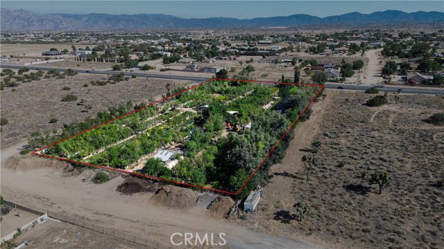 13874 Ranchero Road, Oak Hills CA: https://media.crmls.org/medias/a06613dd-aa53-459e-8589-a7d7098eb616.jpg