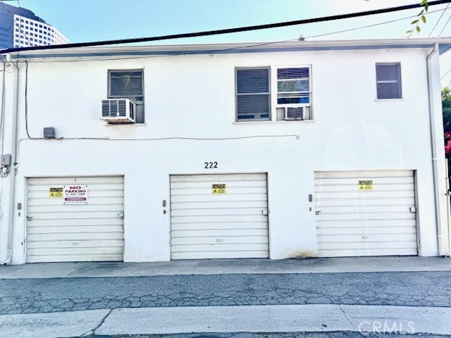 222 N Screenland Drive, Burbank CA: https://media.crmls.org/medias/a0664144-111c-40a4-b627-2cfa75d70330.jpg