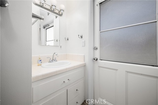 Image 14 of 28 For 1135 Catalina Ave.