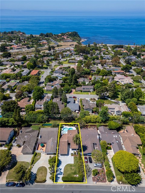 2533 Palos Verdes Drive West, Palos Verdes Estates, California 90274, 3 Bedrooms Bedrooms, ,1 BathroomBathrooms,Single Family Residence,For Sale,Palos Verdes Drive West,SB24153727