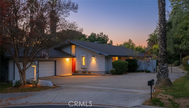 Detail Gallery Image 7 of 56 For 2110 Hathaway, Riverside,  CA 92506 - 4 Beds | 3/1 Baths